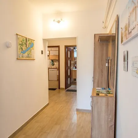 Sandor Apartment *